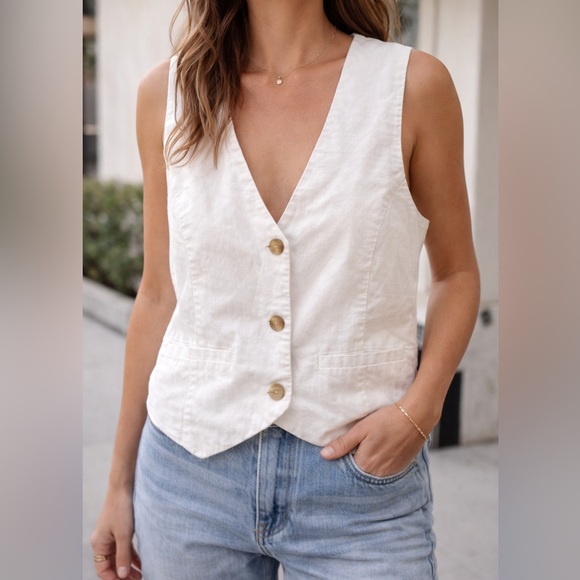 Tops - Casual Ivory Button Front Vest